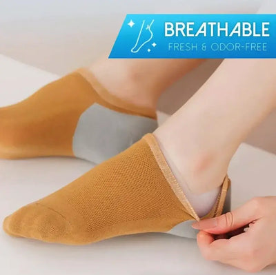 Breathable, fresh, and odor-free socks being put on, featuring a comfortable design.