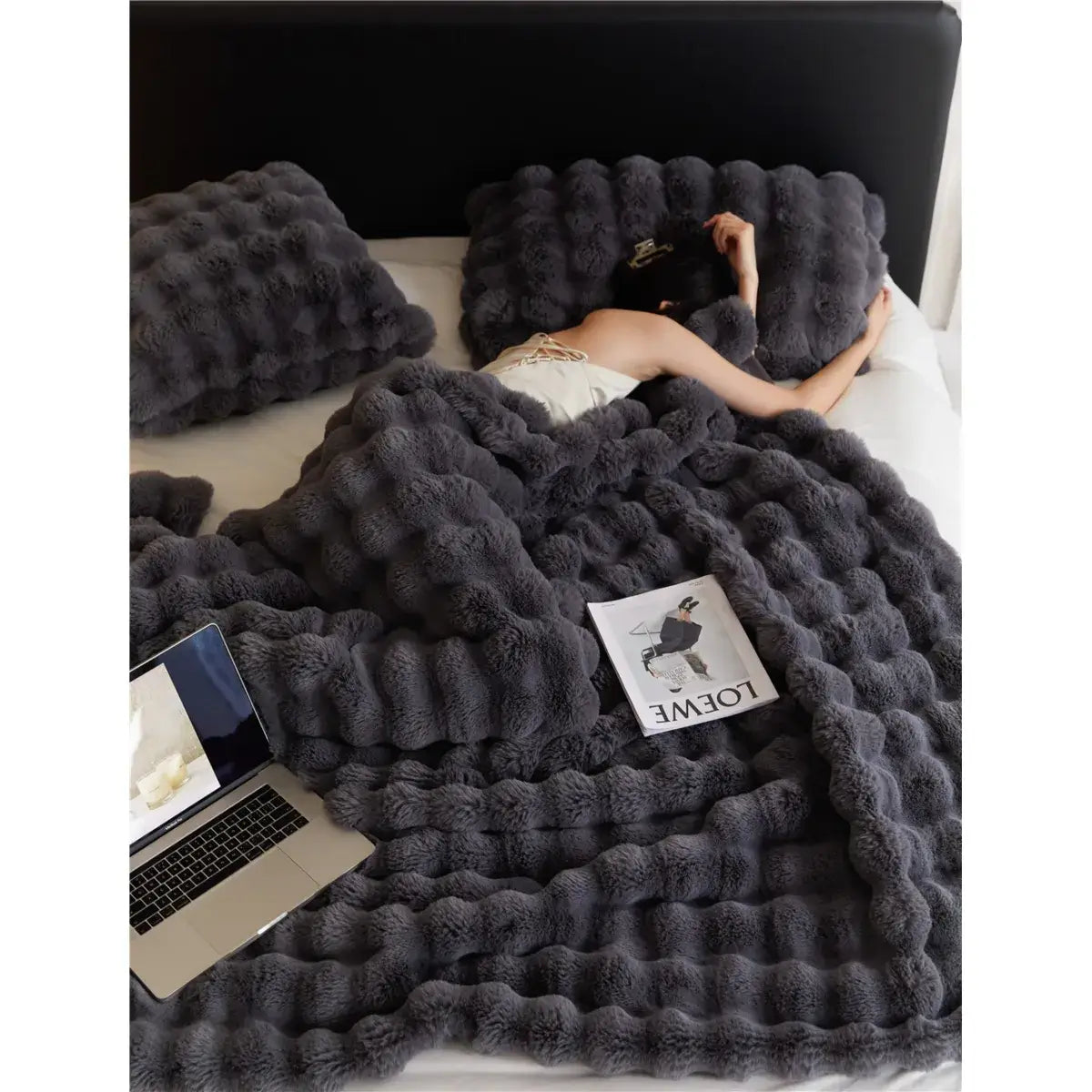 Polyfiber Comfort Blanket